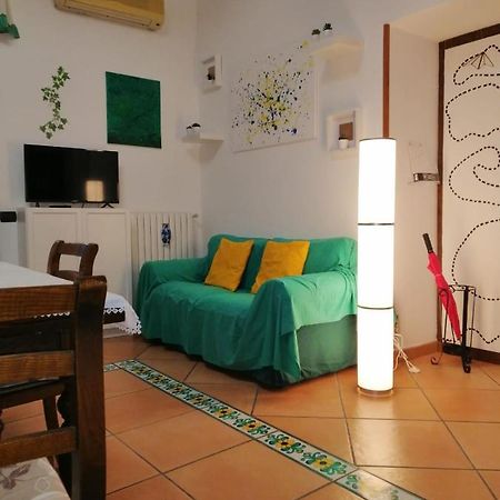 Ferienwohnung La Casa Di Tania A Napoli Exterior foto