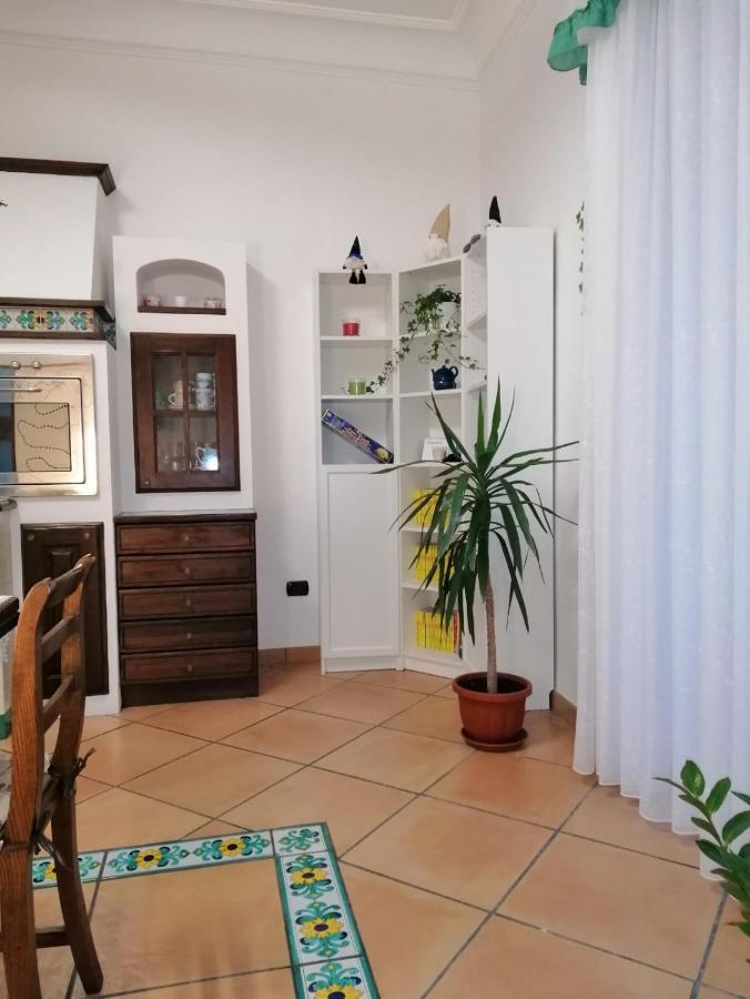 Ferienwohnung La Casa Di Tania A Napoli Exterior foto
