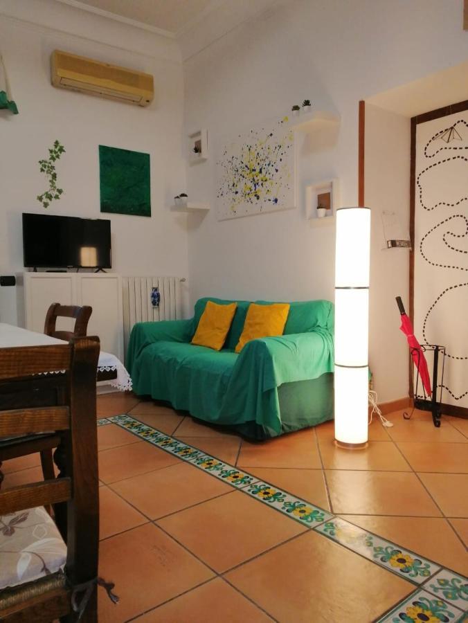 Ferienwohnung La Casa Di Tania A Napoli Exterior foto