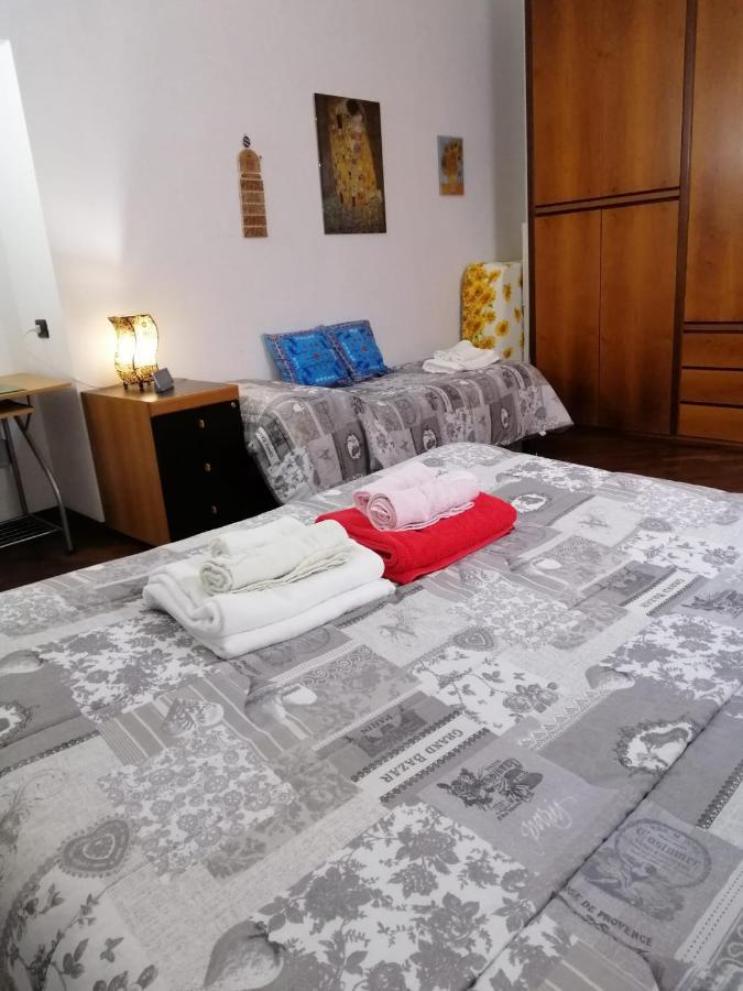 Ferienwohnung La Casa Di Tania A Napoli Exterior foto