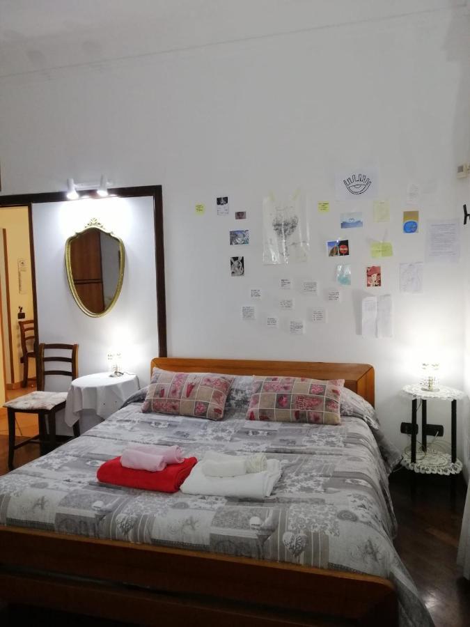 Ferienwohnung La Casa Di Tania A Napoli Exterior foto