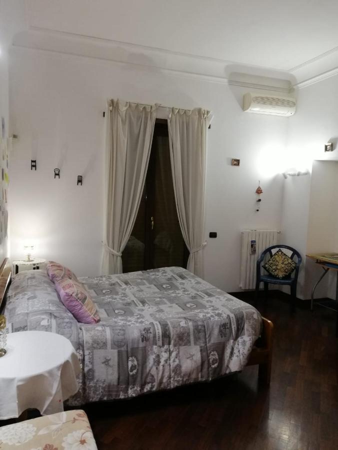 Ferienwohnung La Casa Di Tania A Napoli Exterior foto